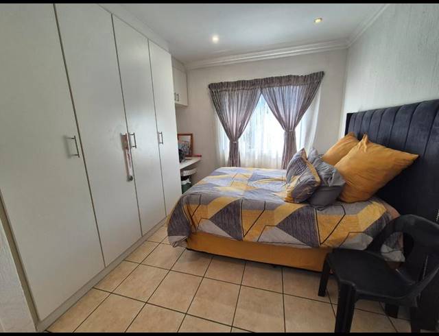 2 BEDROOM TOWNHOUSE FOR SALE IN ALBERTON NORTH